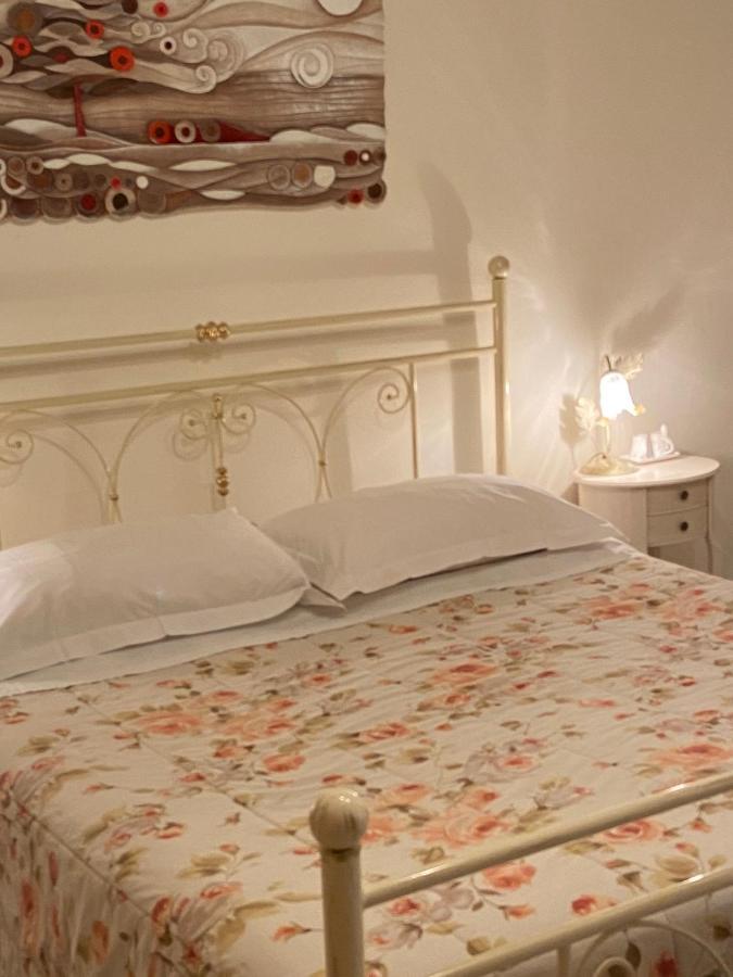B&B Paradiso San Vincenzo มอลเฟตตา ภายนอก รูปภาพ