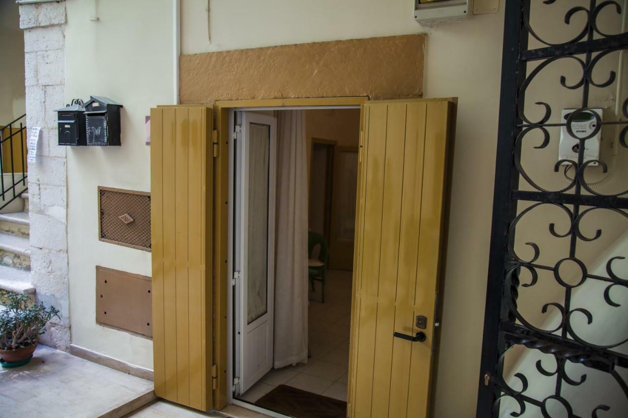 B&B Paradiso San Vincenzo มอลเฟตตา ภายนอก รูปภาพ